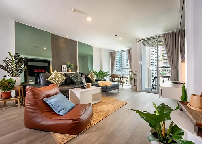 Lucky 808 2bedroom 100sqm Bts Chidlom アパート *