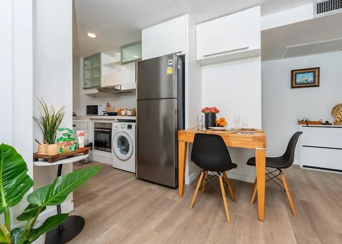 Lucky 808 2bedroom 100sqm Bts Chidlom アパート