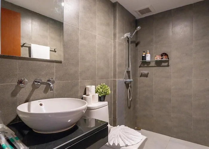 Lucky 808 2bedroom 100sqm Bts Chidlom バンコク都