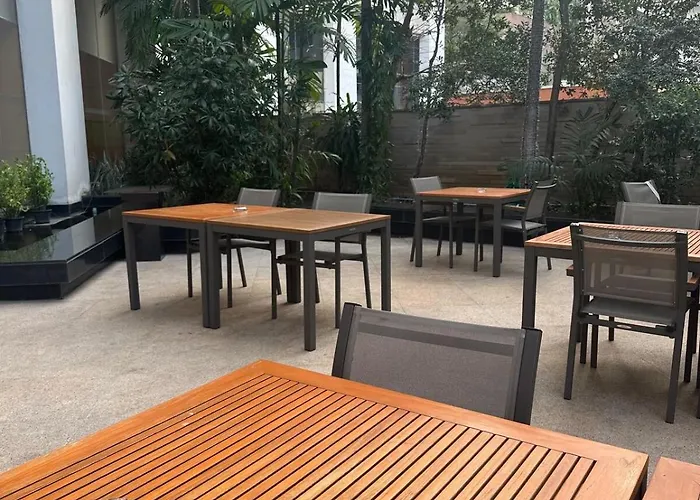 Lucky 808 2bedroom 100sqm Bts Chidlom バンコク都